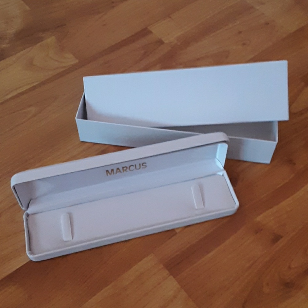 Jewelry gift box